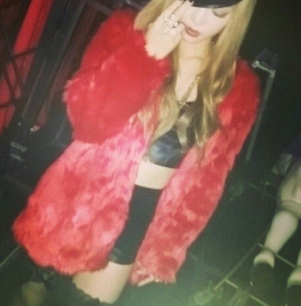 Saaayaka1013EG's tweet photo. KARASIA ほんとに幸せすぎたし
ギュリ姉のGLAMOROUSSKYは
ハラちゃんがフラッシュバックしすぎて
大泣き😭
セトリも神すぎるし
KARAってやっぱり偉大すぎる💦
ジヨンジ テンション爆上がりなのも可愛いし
ヨンジ全部が全部可愛すぎるしもう最高

 #KARASIA6th  #KARA #허영지  #하라 
@youngjijjang2ya https://t.co/DFeI53APwN