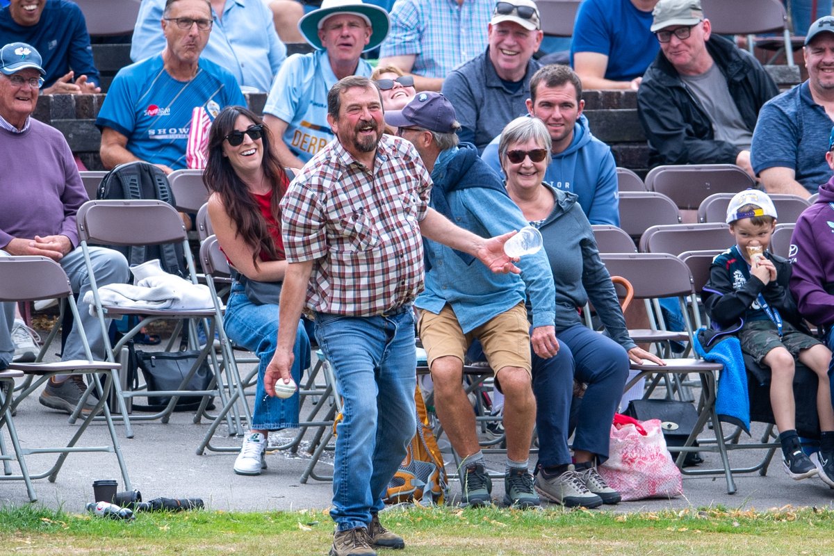 "Mine's a Pint"

Thanks to <a href="/DerbyshireCCC/">Derbyshire CCC</a> <a href="/AneurinDonald12/">AD12</a> this spectator lost the best part of a pint when Derbyshire's opener smashed a six into the member's enclosure at Chesterfield...he managed a smile, nonetheless...