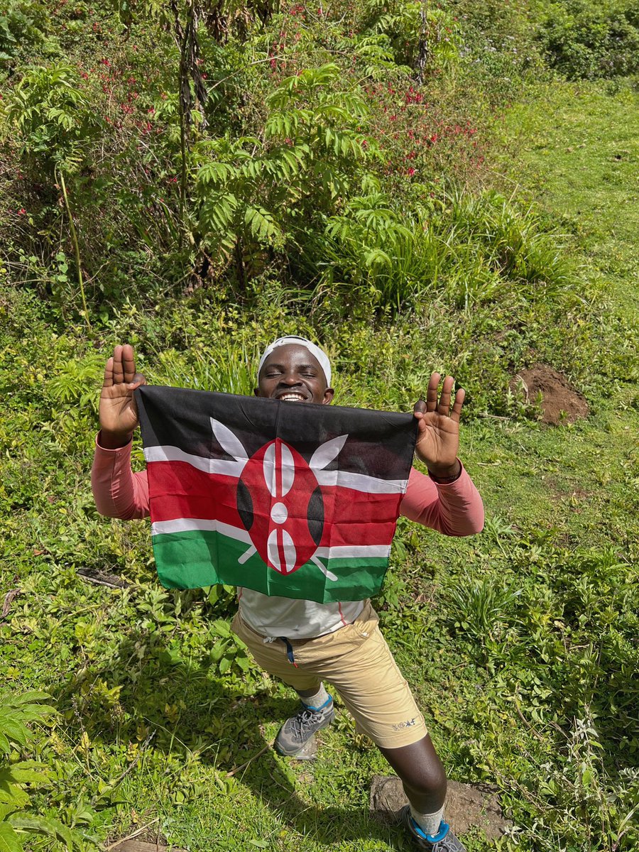 Mathuka_'s tweet image. Start steady, move with purpose, and carry joy in your stride.
May your steps be light, your mind clear, and your heart wide open for all the good coming your way.
Let grace lead, and don’t forget—you’ve already come so far.

Here’s to progress, peace, and the soft power