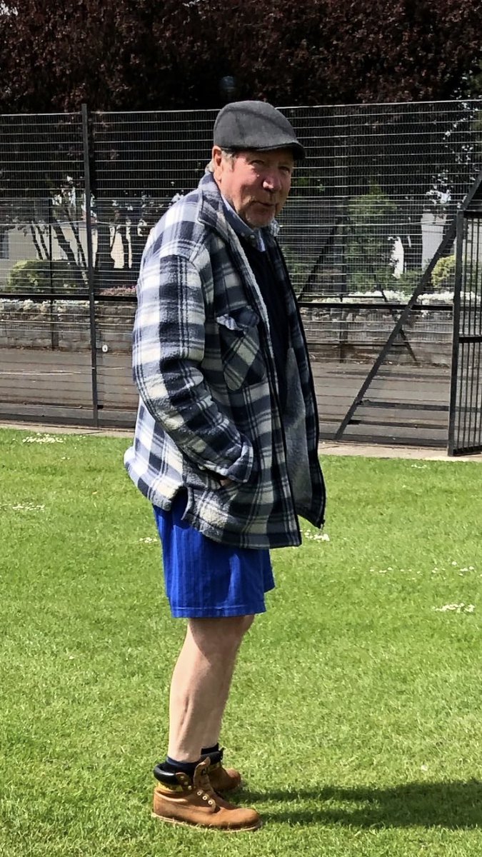 🚨 🚨🚨PLEASE HELP ME 🚨🚨🚨

Does anyone know Robert Halley (Bobby/Rab) used to work on oil rigs &amp; was a scaffolder. Lives in Motherwell holytown. Rang him Friday no answer &amp; not rang back &amp; he always does now phone going answering machine &amp; am very worried. 

PLEASE SHARE 🙏