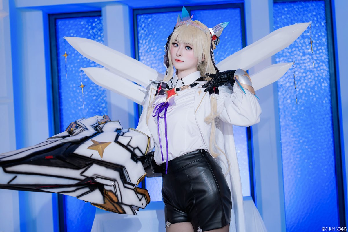 👑
"당신의 왕을 부르셨나요"

#NIKKE #ニケ #NIKKEcosplay