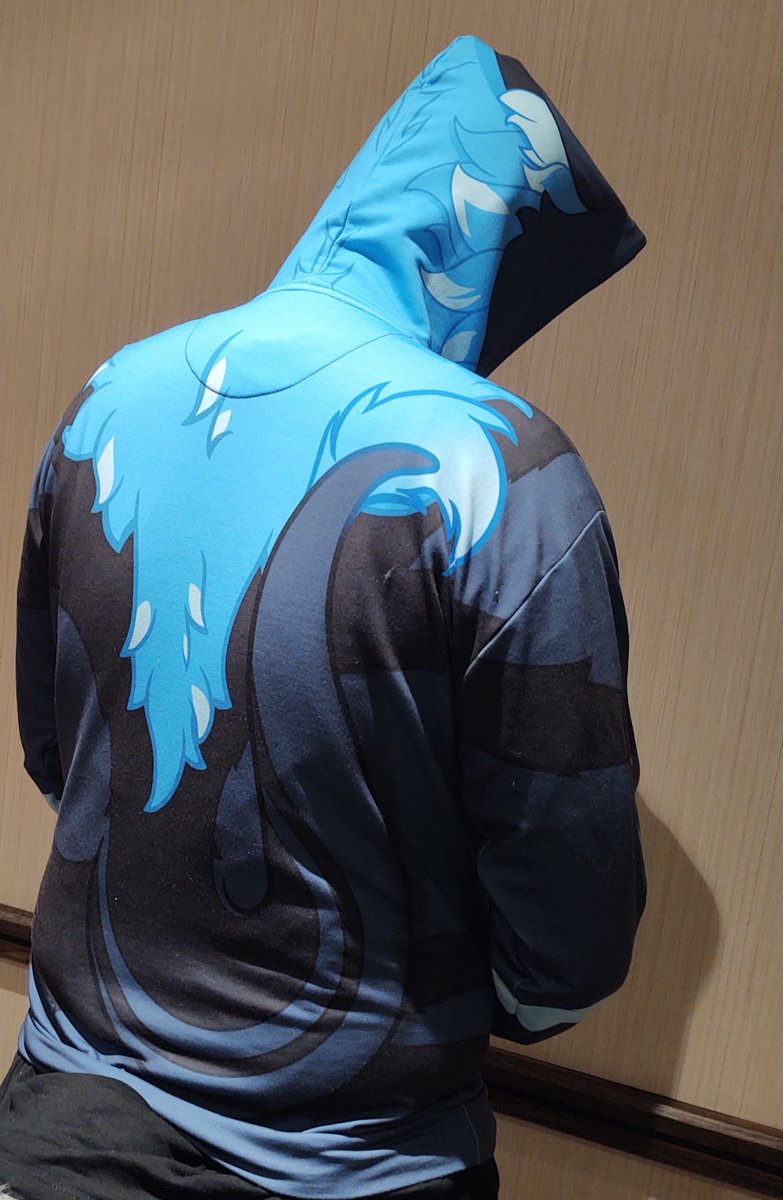 Some pics sent by <a href="/Demicorn333/">Demi 🔜 CanFur</a>  straight from AC!! 🔥

Wearing his new custom hoodie OwO