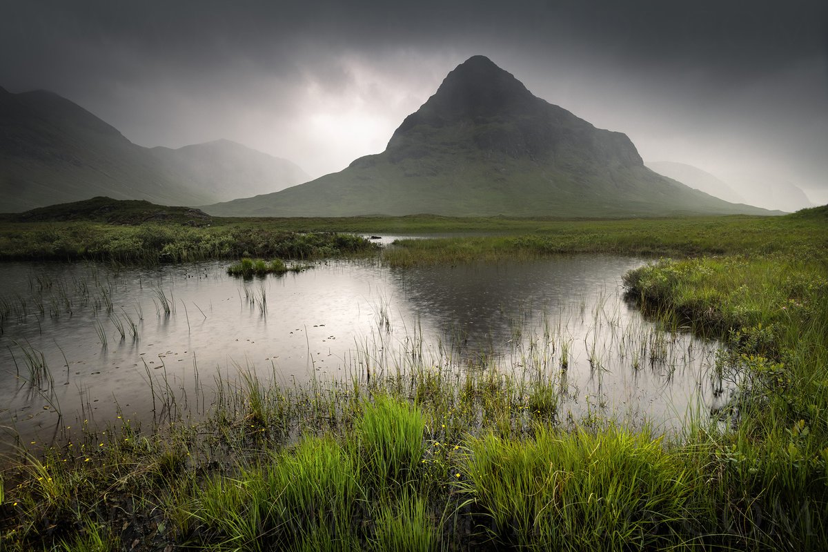 DamianShields1's tweet image. Buachaille Etive Beag from Lochan na Fola #Scotland #Glencoe #Highlands damianshields.com