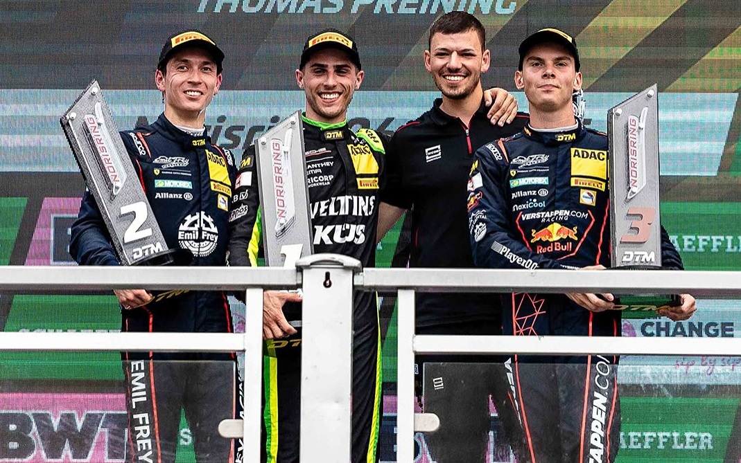 Jordan Pepper dominates in Race 1 win at Norisring, ahead of Thomas Preining and Maro Engel.

Preining passes in Race 2 win, from Jack Aitken and Thierry Vermeulen:

formularapida.net/en/dtm-pepper-… #DTM #DTM2025 | <a href="/MsportXtra/">#MsportXtra ©</a>