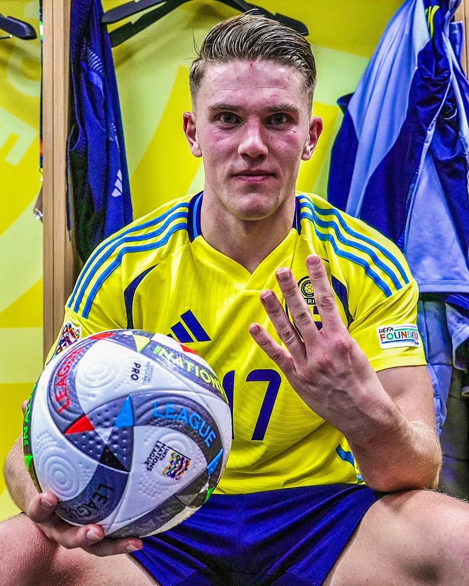 Transfer News Live (@deadlinedaylive) on Twitter photo 🚨 Viktor Gyökeres is now ready to fly to England, while Arsenal’s representatives have left Lisbon being almost completely aligned with Sporting regarding the agreement. ✈️
(Source: <a href="/cnnportugal/">CNN Portugal</a>) 🚨 Viktor Gyökeres is now ready to fly to England, while Arsenal’s representatives have left Lisbon being almost completely aligned with Sporting regarding the agreement. ✈️
(Source: <a href="/cnnportugal/">CNN Portugal</a>)