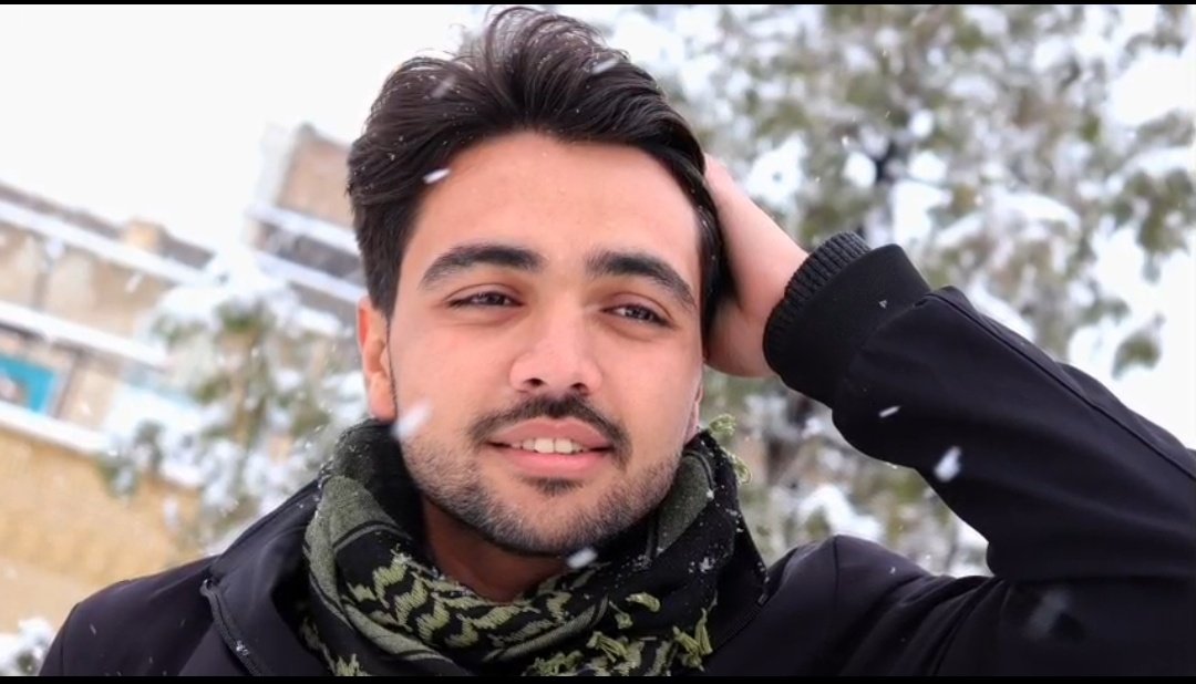 ameh_aydin's tweet image. لبخندش هنوز توی قاب مونده،
ولی دلمون از نبودنش خالیه...
شهید امید مظلوم، فقط یه اسم نیست؛ یه نماده از صداقت، غیرت و مظلومیتی که فریاد زده نشد.
یادش زندهست، راهش ادامه داره...
شادی روح شهدا صلوات🥺
#حمایت_انقلابی
#فالوبک_فوری