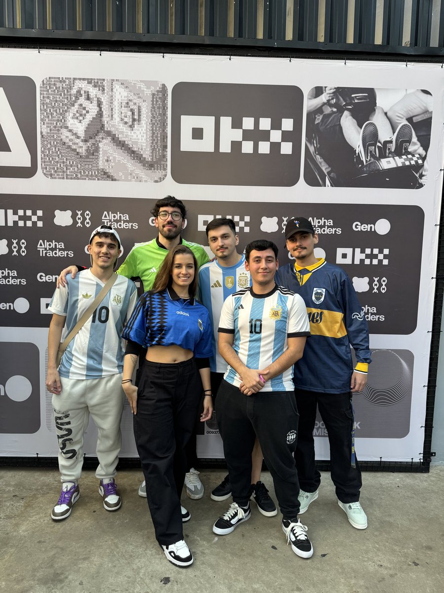 _CarolSF_'s tweet photo. $3500 @AKLOficial LAN #Champs 🇦🇷 w/  @DyIanSZN @Nanzless @NachoSlayah @TheLucho201 @TheGoDSlimShady 
Love yall Bbys ❤️🇦🇷

Gracias a todos por el support y GG a todos 😍❤️ https://t.co/SLwJUPwBue