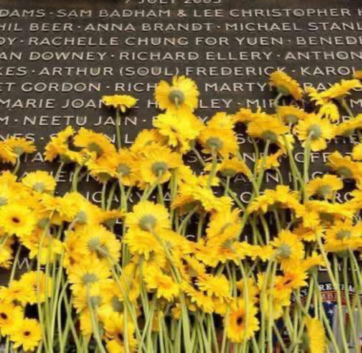 HossainNilofar's tweet photo. Remembering those who lost their lives and thinking of those that had their lives changed forever twenty years ago on the 7th of July 2005 in London.
#LondonBombings #NeverForget #7July
#Aldgate #EdgewareRoad #RussellSquare #KingsCrossLondon #TavistockSquare https://t.co/LFIjsWI0DG