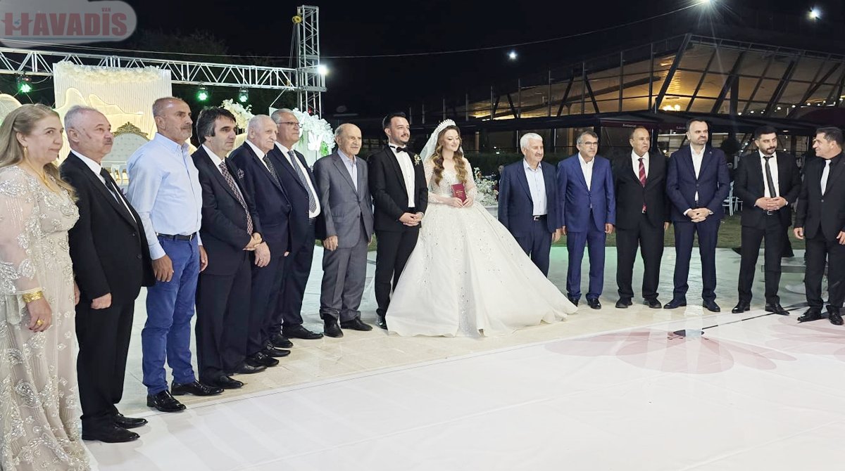 İş İnsanı Servan Kaplan Bekârlığa Veda Etti
 
🔗vanhavadis.com/haber/25459946…