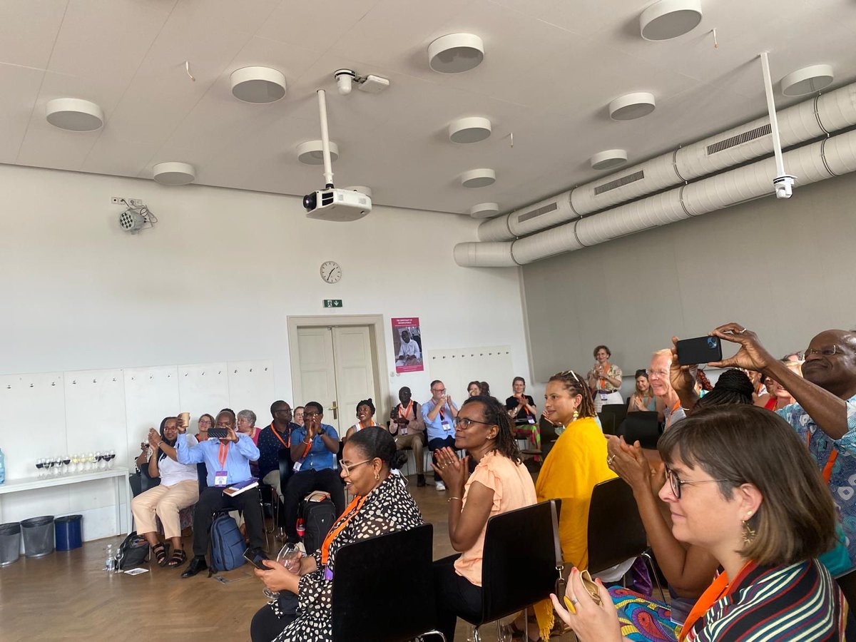 huma_africa's tweet image. At #ECAS2025, Prof. Francis Nyamnjoh was celebrated for his generous journey as a trusted friend, father, scholar, thinker, and human. This celebration served as a preliminary launch of an upcoming book, “The Conviviality of #Incompleteness: Celebrating Francis Nyamnjoh at Sixty”