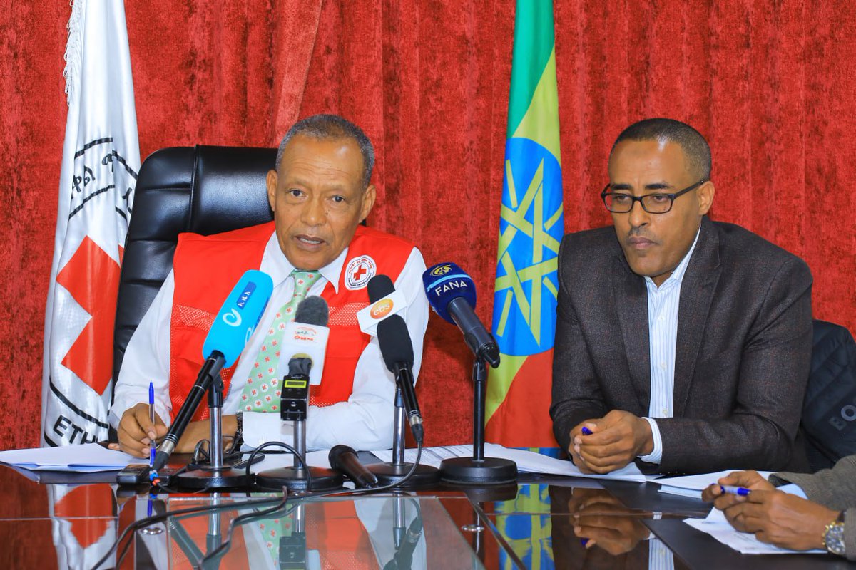 EthioRedCross's tweet image. የኢትዮጵያ ቀይ መስቀል ማህበር ብሄራዊ ፅ/ቤት የማህበሩን 90ኛ ዓመት በዓል አከባበር አስመልክቶ ጋዜጣዊ መግለጫ ሰጥቷል፡፡
በዓሉ በብሔራዊ ፅ/ቤት ደረጃ ነገ ሀምሌ 1ቀን፤2017 በአዲስ ኢንተርናሽናል ኮንቬንሽን ሴንተር በድምቀት ይከበራል፡፡