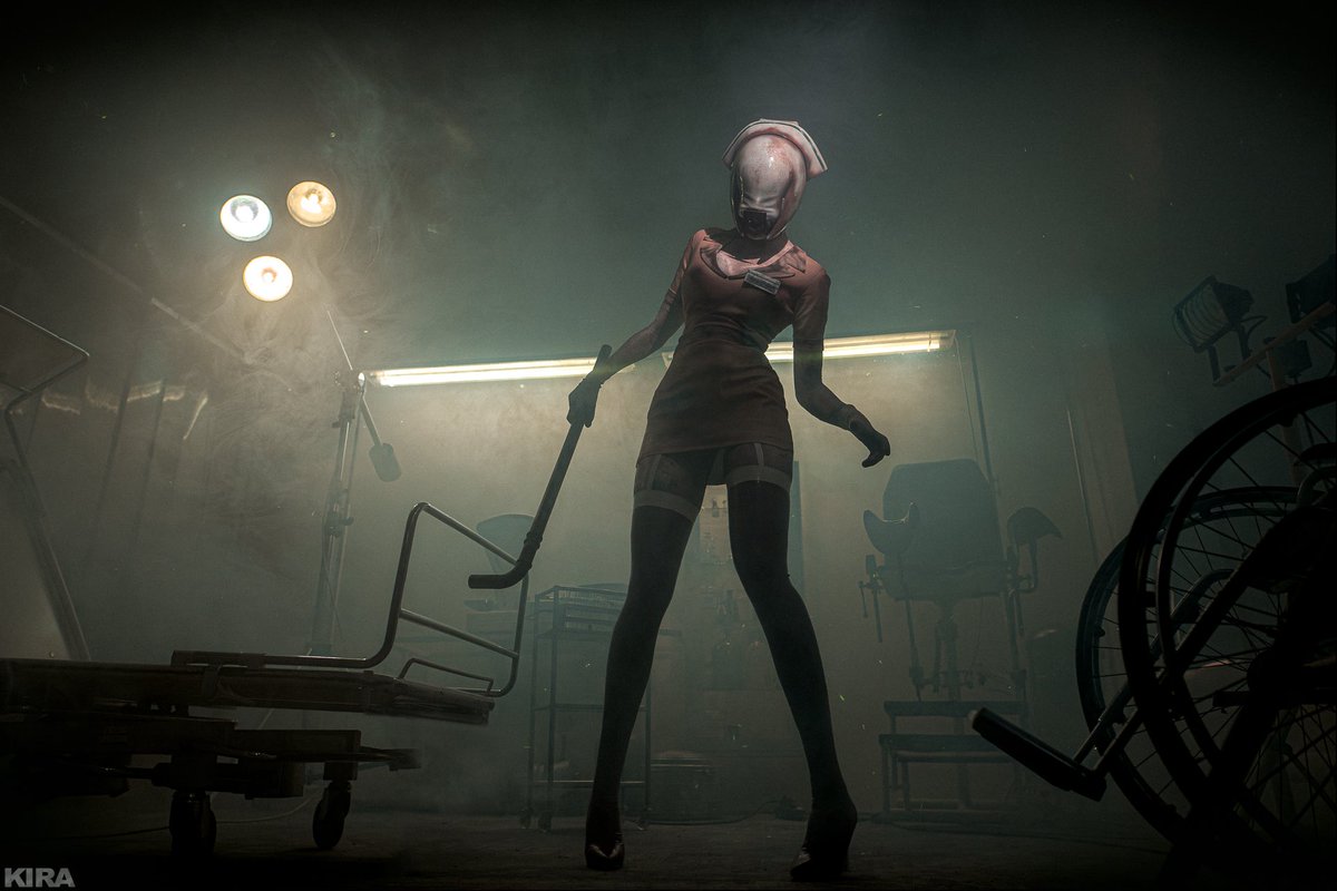 Frau_Haku's tweet photo. Brookhaven Hospital
Bubble Head Nurse | Silent Hill 2

Bubble Head Nurse @Frau_Haku 
Ph @kmitenkova  

#SilentHill #SilentHill2 #SilentHillCosplay #BubbleHeadNurse
@adsk4 https://t.co/5u11kbWmPS