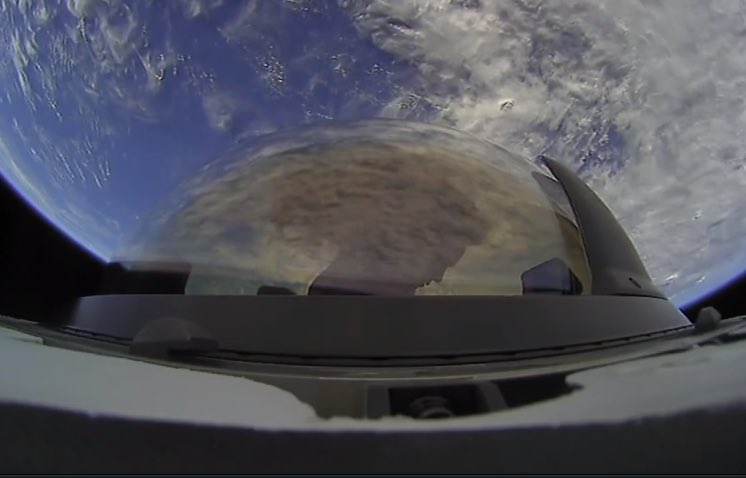 DrSianProctor's tweet image. Got lots of amazing photos from my time in space but the one photo I’ve always been sad that wasn’t taken was me in the SpaceX Cupola. @SpaceX released photos of all my other crew members but not one of me. I’ve asked for it with no response so I’m thinking it was never taken. 😭
