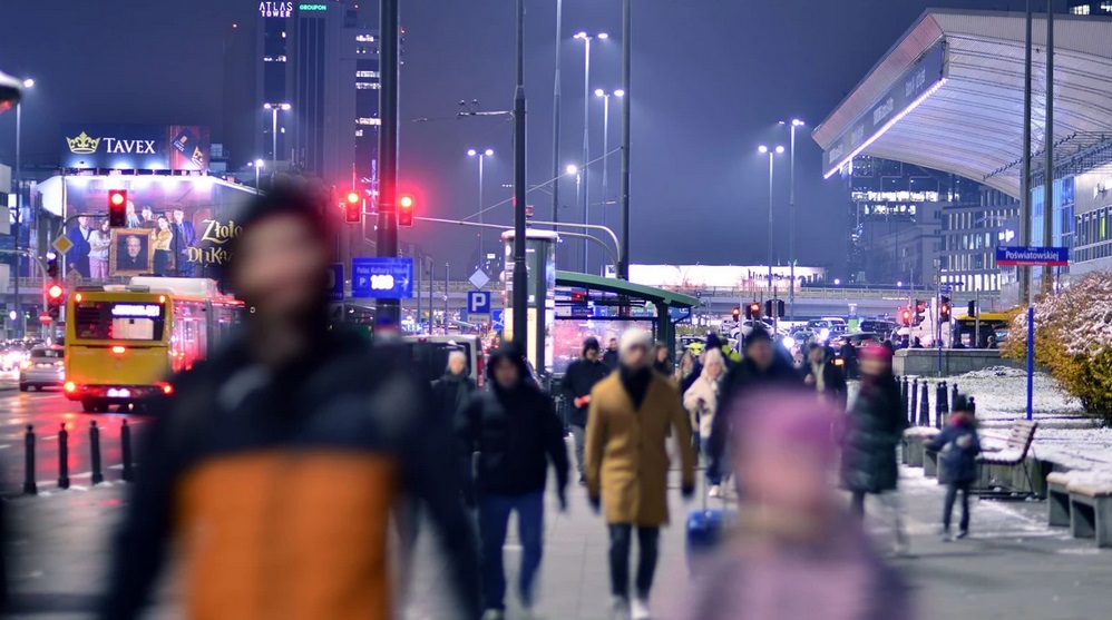Polska 20. gospodarką świata? Wszystko zależy od kursu złotówki wobec franka szwajcarskiego i dolara

gazetaprawna.pl/wiadomosci/kra…