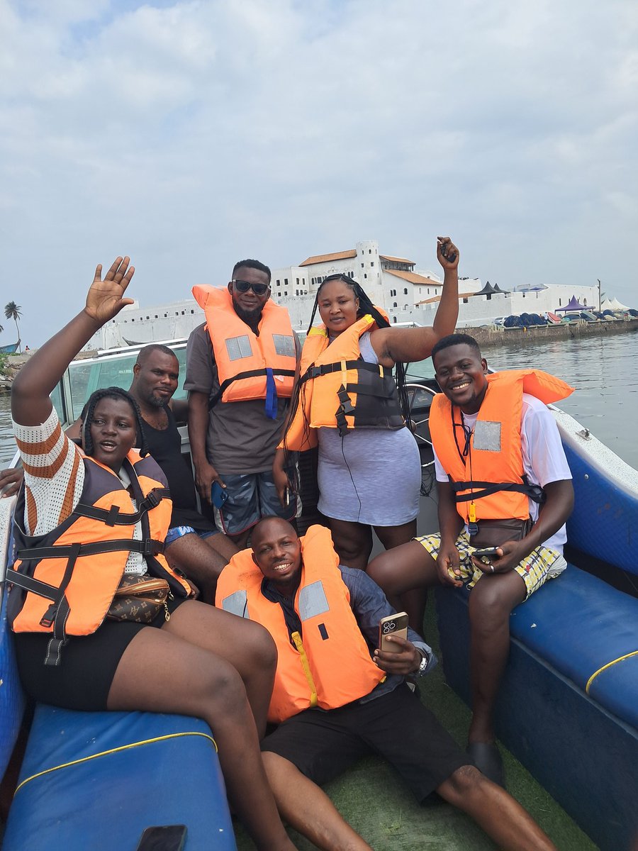 CruiseElmina's tweet photo. 🚤 Cruise Elmina like never before!
Breeze. Vibes. Culture.
📍Elmina Castle | 📞 0548968205
#ElminaBoatCruise #ExploreGhana #CoastalVibes https://t.co/ufFGamciTt