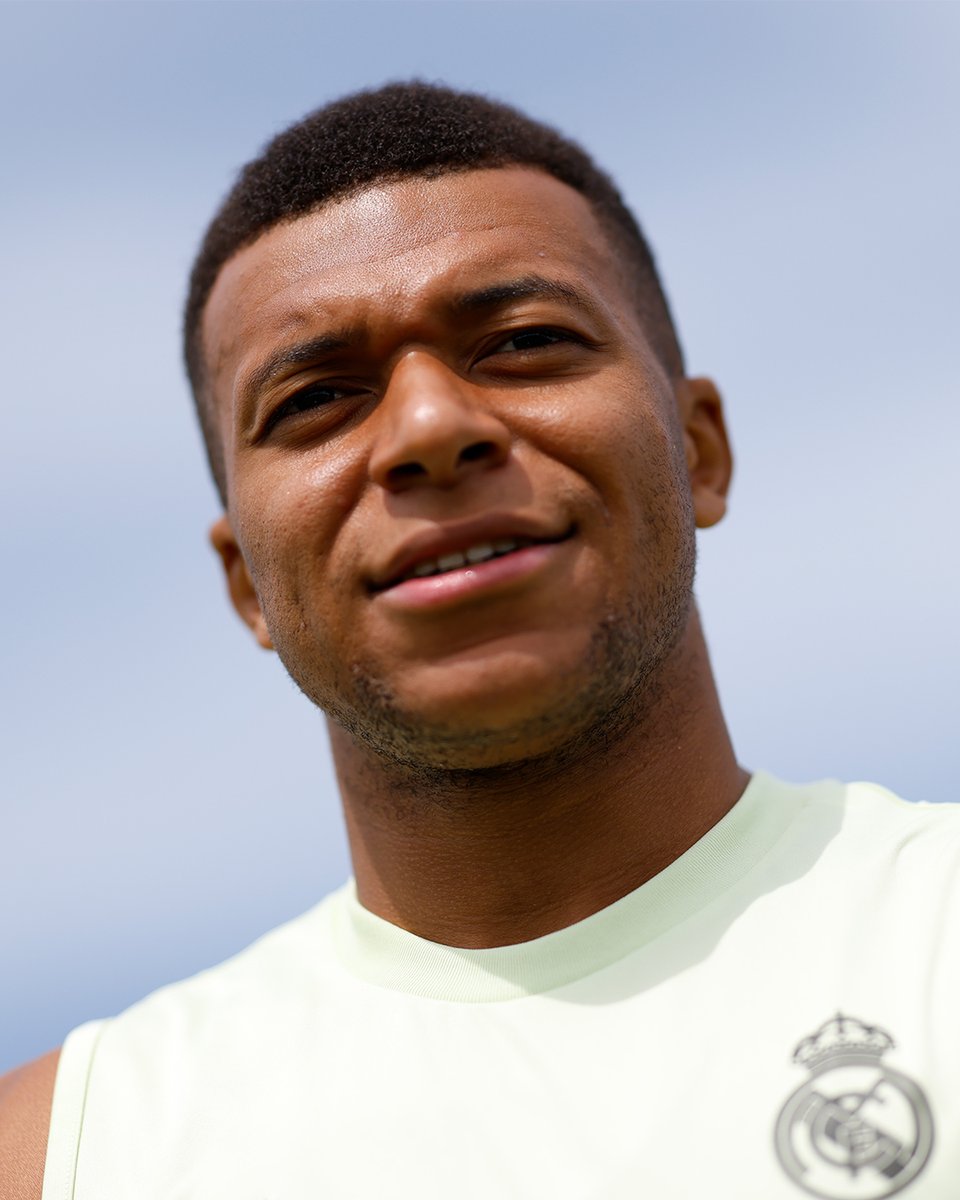 😁 @ViniJr
😁 <a href="/KMbappe/">Kylian Mbappé</a>
