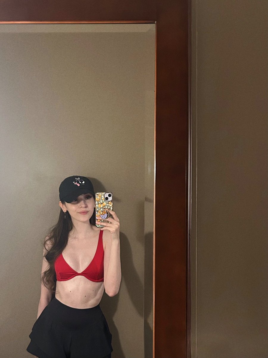 Marissaemmaa tweet media