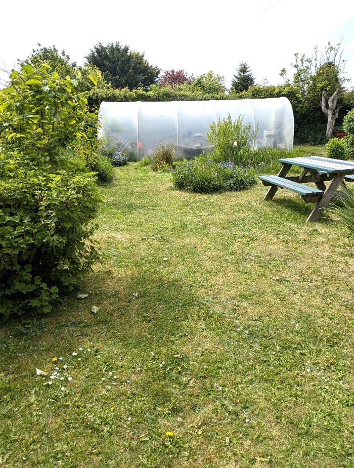 GreenMovesUK's tweet photo. Just listed For Sale on https://t.co/aC4Iki63XF - 3 Bedroom Detached Bungalow with eco features, large gardens, fruit trees &amp; polytunnel in North #Lincolnshire.
🐝🐞

https://t.co/ec5vOZmIkJ 

#ecohome #ecohomes #forsale #ecohomeforsale #ecohomesuk #ecoproperty #greenmoves https://t.co/QJZVkG7WS2