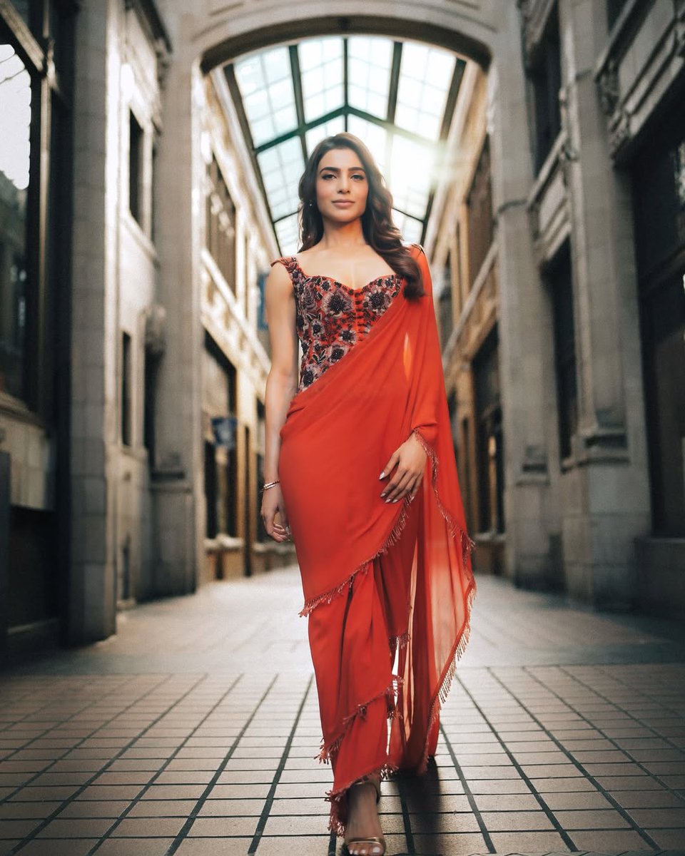 #SamanthaRuthPrabhu 

celebsline.com/samantha-ruth-…