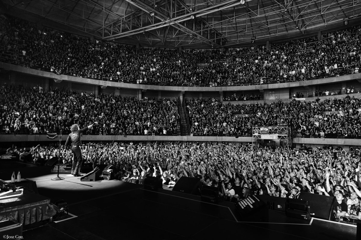 #Medellín
#Colombia
#HuracanAmbulante25
#Bunbury
#CuentasPendientes

Fotos by © <a href="/Jose_Girl/">Jose Girl</a>