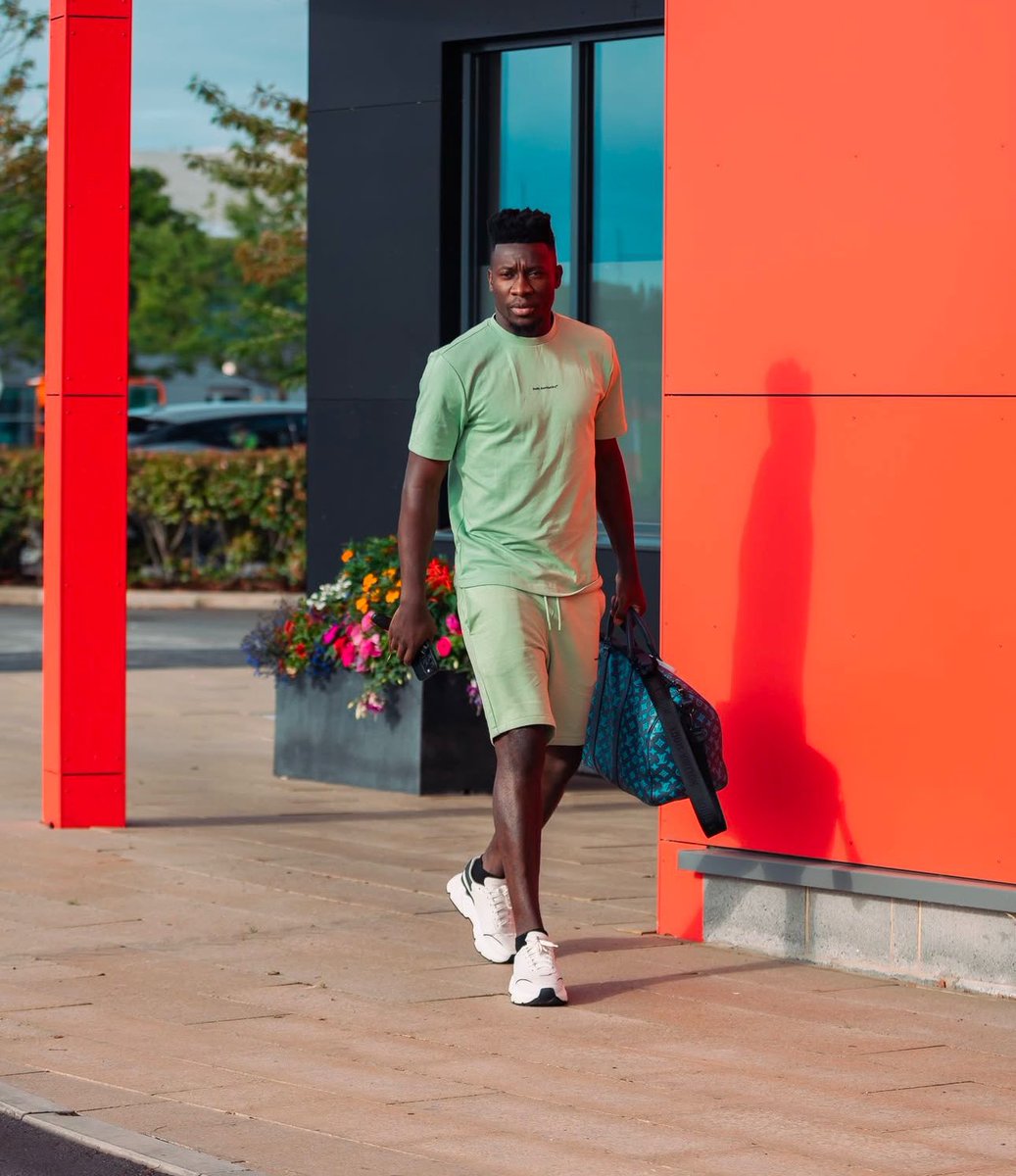 Transfer News Live (@deadlinedaylive) on Twitter photo 🚨 André Onana wants to stay at Manchester United, and will likely remain, as Rúben Amorim is satisfied with him.
(Source: <a href="/ChrisWheelerDM/">Chris Wheeler</a>) 🚨 André Onana wants to stay at Manchester United, and will likely remain, as Rúben Amorim is satisfied with him.
(Source: <a href="/ChrisWheelerDM/">Chris Wheeler</a>)