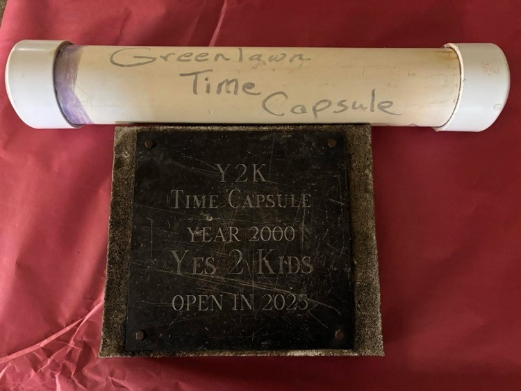 Greenlawn Time Capsule usd493.com/o/usd-493/arti…