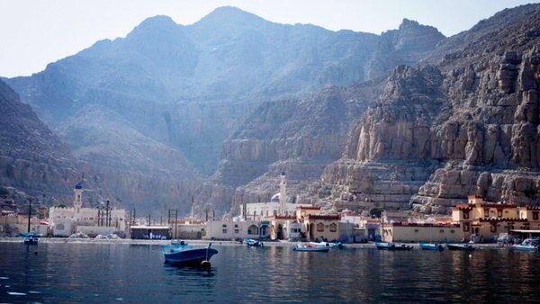 Musandam_Oman's tweet image. #من_مسندم:
قرية #كمزار قرية عُمانية صغيرة موجودة بأقصى شمال السلطنه في محافظة مسندم يسكن هذه القرية الكمازرة الذين ينتمون لقبيلة الشحوح ، و هي من أشهر القبائل العربية .
