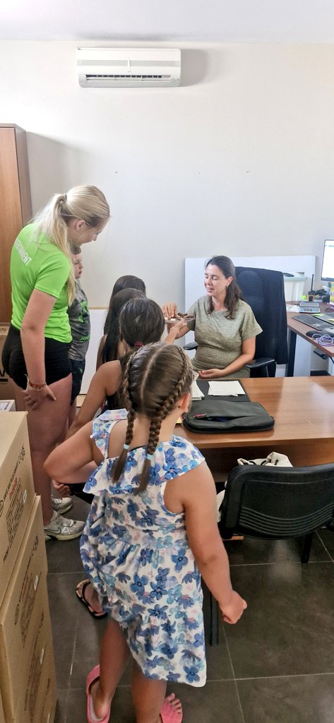 Today our little chocolate experts at #RoyalTenerifeCountryClub had a blast guessing the flavours in a chocolate tasting game to celebrate #WorldChocolateDay Best part? #teammembers join the challenge too!