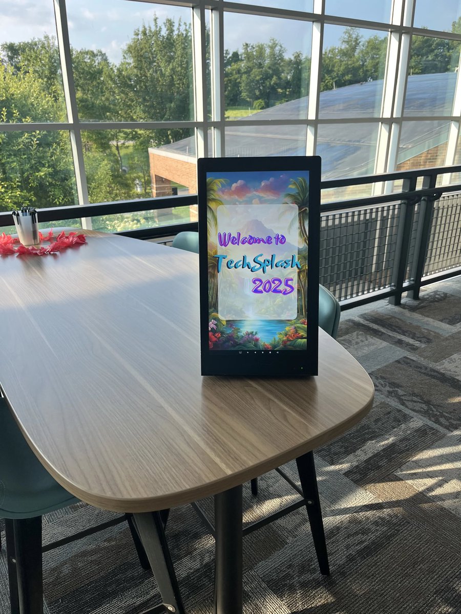 ClintonLearning's tweet image. 👋 Happy Monday from Tech Splash 2025 @UVA_Wise! We’re here with the latest  #k12edtech including digital signage from Clear Touch. Come say Hi!