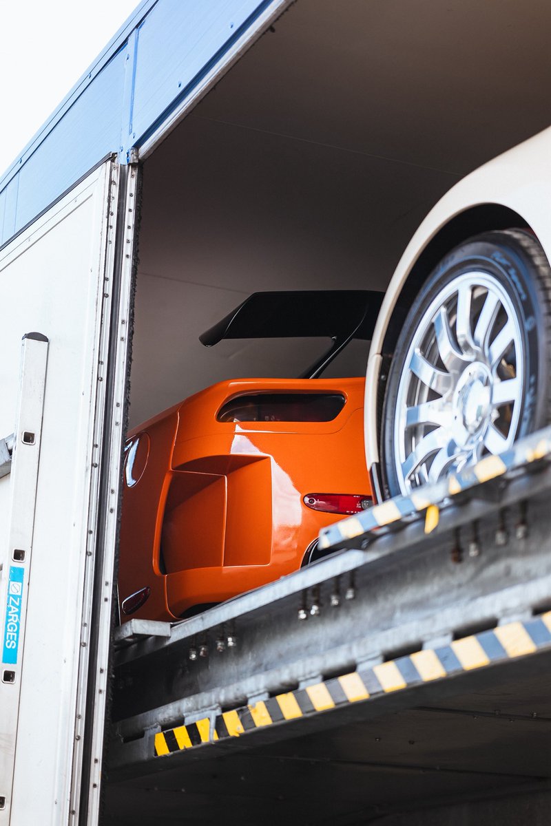 BonhamsCars's tweet image. Next stop, Goodwood 🏁 An incredible batch of cars leaving for the Festival of Speed Sale.
The DB4 GT Zagato will also be display ahead of its auction at Goodwood Revival in September.
#BonhamsCars #FOS