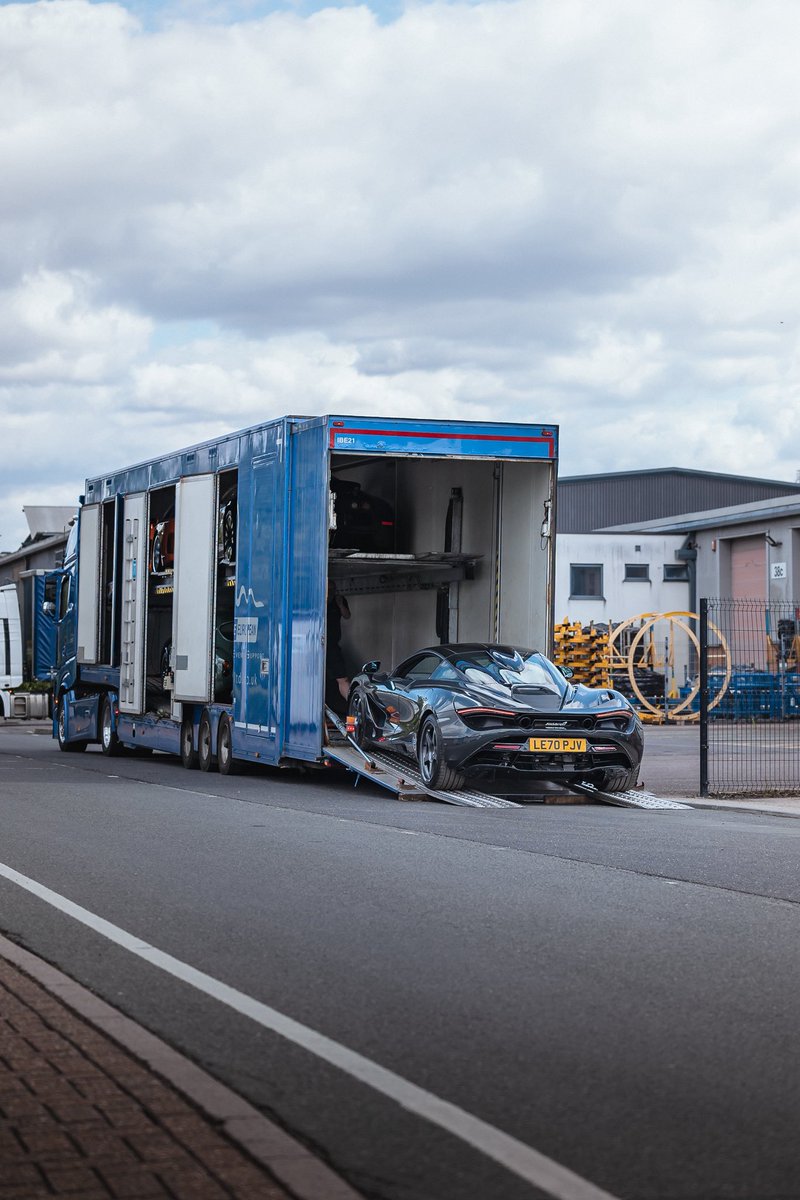 BonhamsCars's tweet image. Next stop, Goodwood 🏁 An incredible batch of cars leaving for the Festival of Speed Sale.
The DB4 GT Zagato will also be display ahead of its auction at Goodwood Revival in September.
#BonhamsCars #FOS