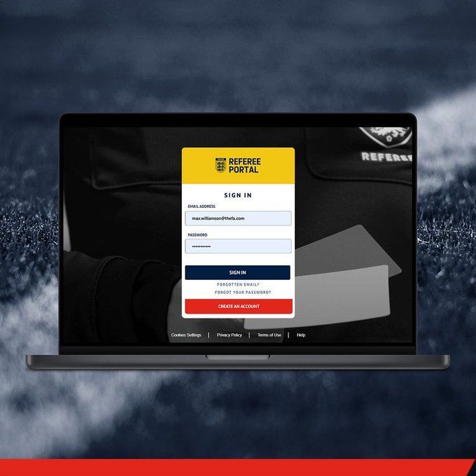 Have you registered to referee next season? 📝

Visit the portal to sort your registration. ✅

🔗 buff.ly/yz5KBX0