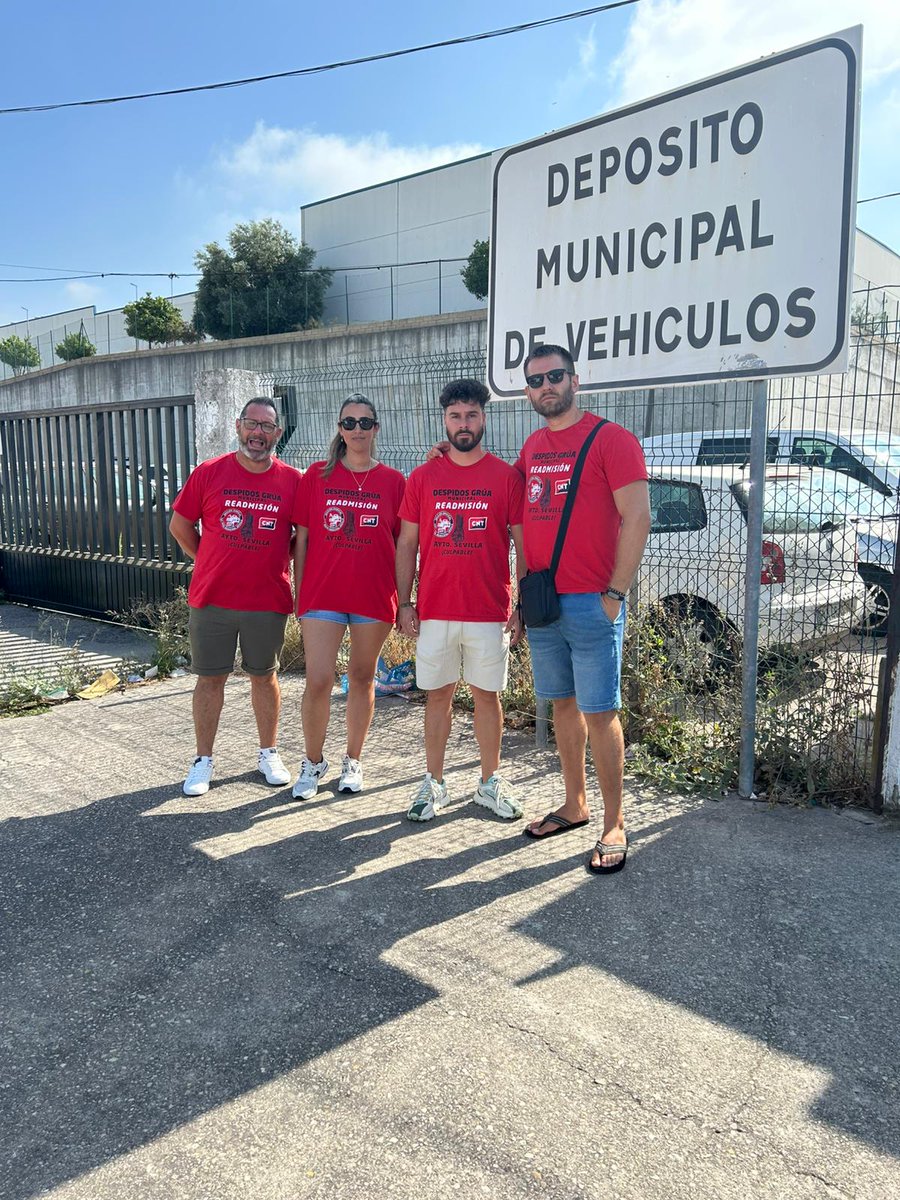 cnt_sevilla's tweet photo. ⚫ Nueva CONCENTRACIÓN de lxs #6gruamunicipalsevilla frente a la sede de Setex Aparki en Jerez. 🔴
Más de 150 DÍAS pidiendo nuestros derechos.
READMISIÓN YA ❗ 
#CNT https://t.co/rJ1HSRQ2rf