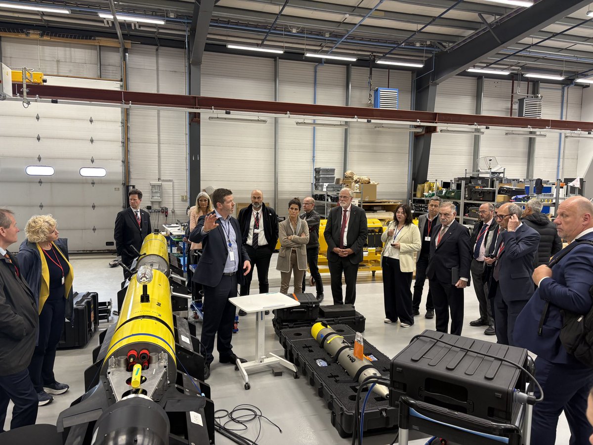 AlecShelbrooke's tweet image. Last week, @natopapress the Defence & Security committee met in 🇩🇰 Denmark and then in Iceland 🇮🇸 to discuss:
🌊 critical undersea infrastructure security
🇬🇱 controlling the Greenland-Iceland-UK (GIUK) gap
⚡️ new energy initiatives
🇨🇳 China’s interest in the Arctic