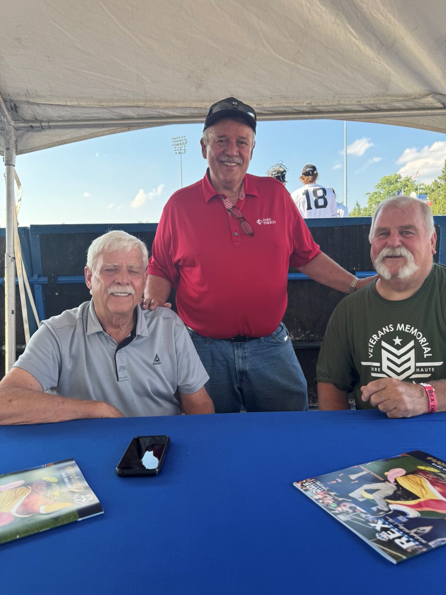DukeEnergyIN's tweet image. Over the July 4th holiday weekend, we were proud to sponsor Veterans Night at the Terre Haute @REXBaseball_ game. Veterans and their families attended Saturday's game for free and were honored in between innings for their service. ⚾️🇺🇸