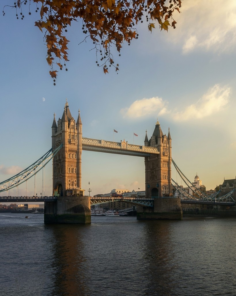 pinkyuptravel's tweet image. Tower Bridge glowing at golden hour.
London doesn’t get more iconic. 🌉✨
#TowerBridge #LondonSunset #LuxuryTravel #PinkyUpTravel