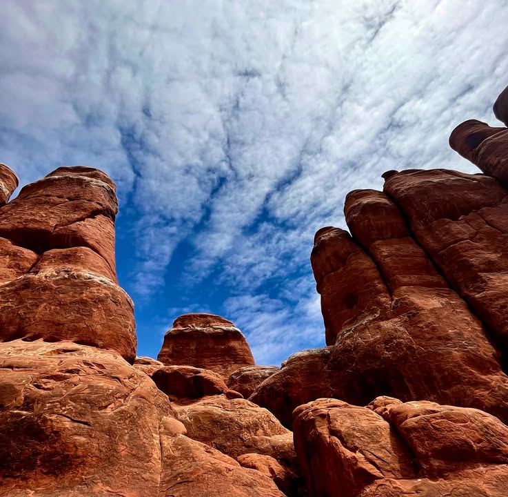 From today, July 7th, through August 27 timed entry reservations will not be required to enter Arches National Park! 

However, park entry fees will still be required. 

For more information about the timed entry system, go to: nps.gov/arch/planyourv…

Photo: NPS