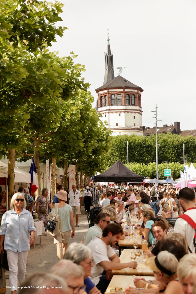 Ihr wart am Wochenende beim Frankreichfest in Düsseldorf? Dann teilt eure Meinung!🇫🇷🗣️

Was hat euch besonders gut gefallen? Was könnte noch verbessert werden?

Nehmen gerne an der kurzen Besucherbefragung teil➡️ duesseldorf-umfrage.de/frankreichfest