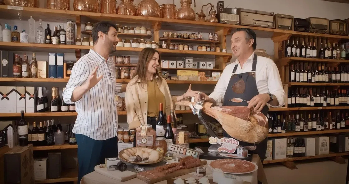 Saboreando Ando' viaja a Calamocha para rendir homenaje al Jamón de Teruel.
Recorrerá el proceso de elaboración del producto, desde las condiciones del territorio que lo hacen único, hasta los controles de calidad que lo convierten en un referente

diariodeteruel.es/comarcas/sabor…