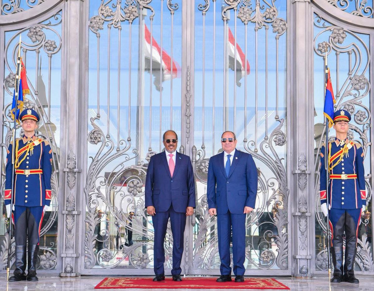 HassanSMohamud's tweet image. Today in Al Alamein, Egypt, I held bilateral talks with H.E. President @AlsisiOfficial. We explored various avenues to strengthen Somalia-Egypt ties across key strategic areas. I am confident that our engagement will usher in a new era of robust cooperation and shared progress.