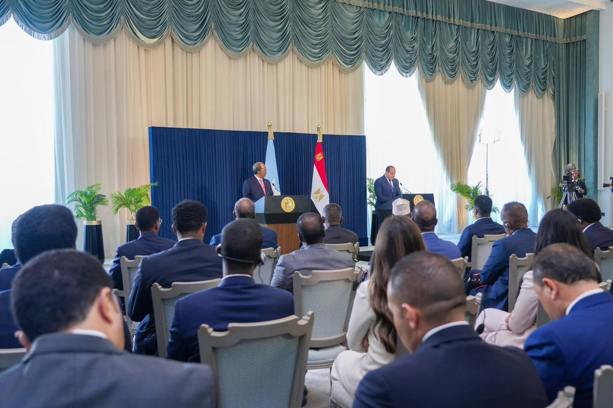 HassanSMohamud's tweet image. Today in Al Alamein, Egypt, I held bilateral talks with H.E. President @AlsisiOfficial. We explored various avenues to strengthen Somalia-Egypt ties across key strategic areas. I am confident that our engagement will usher in a new era of robust cooperation and shared progress.