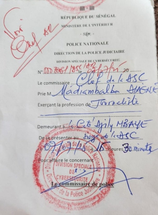 Je suis convoqué par la Police. J'ai demandé, au chargé de l'enquête, le Lieutenant Diallo de la Cybercriminalité, l'objet afin de préparer des documents et preuves au besoin.  Il a indiqué ne pouvoir me le dire. Rv demain à 10h. J'y serai sans savoir ce qui me serait reproché.