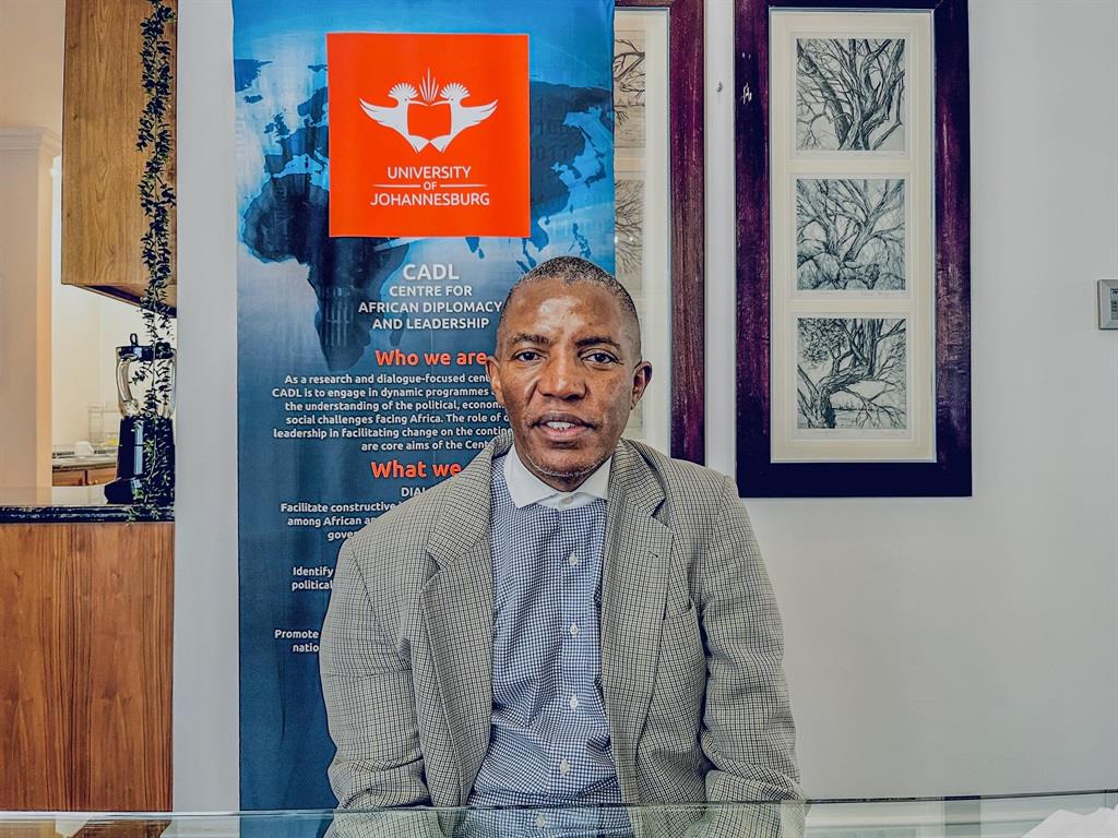 Crime expert urges Ramaphosa to fire police minister
#CorruptionAllegations #NhlanhlaMkhwanazi #Ramaphosa #SenzoMchunu 
snl24.com/dailysun/news/…