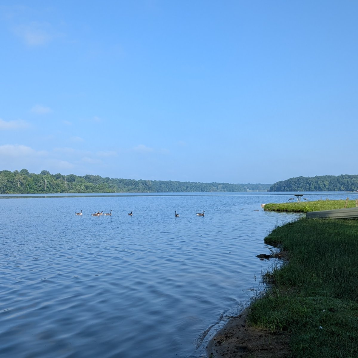 OHStateParks's tweet image. Kayak, fish, relax, repeat. 🎣☀️
Unplug and unwind at Kiser Lake State Park—where still water and starry nights steal the show. 🛶🌌
#OhioStateParks #KiserLake @ohiodnr @OHHeartofitAll