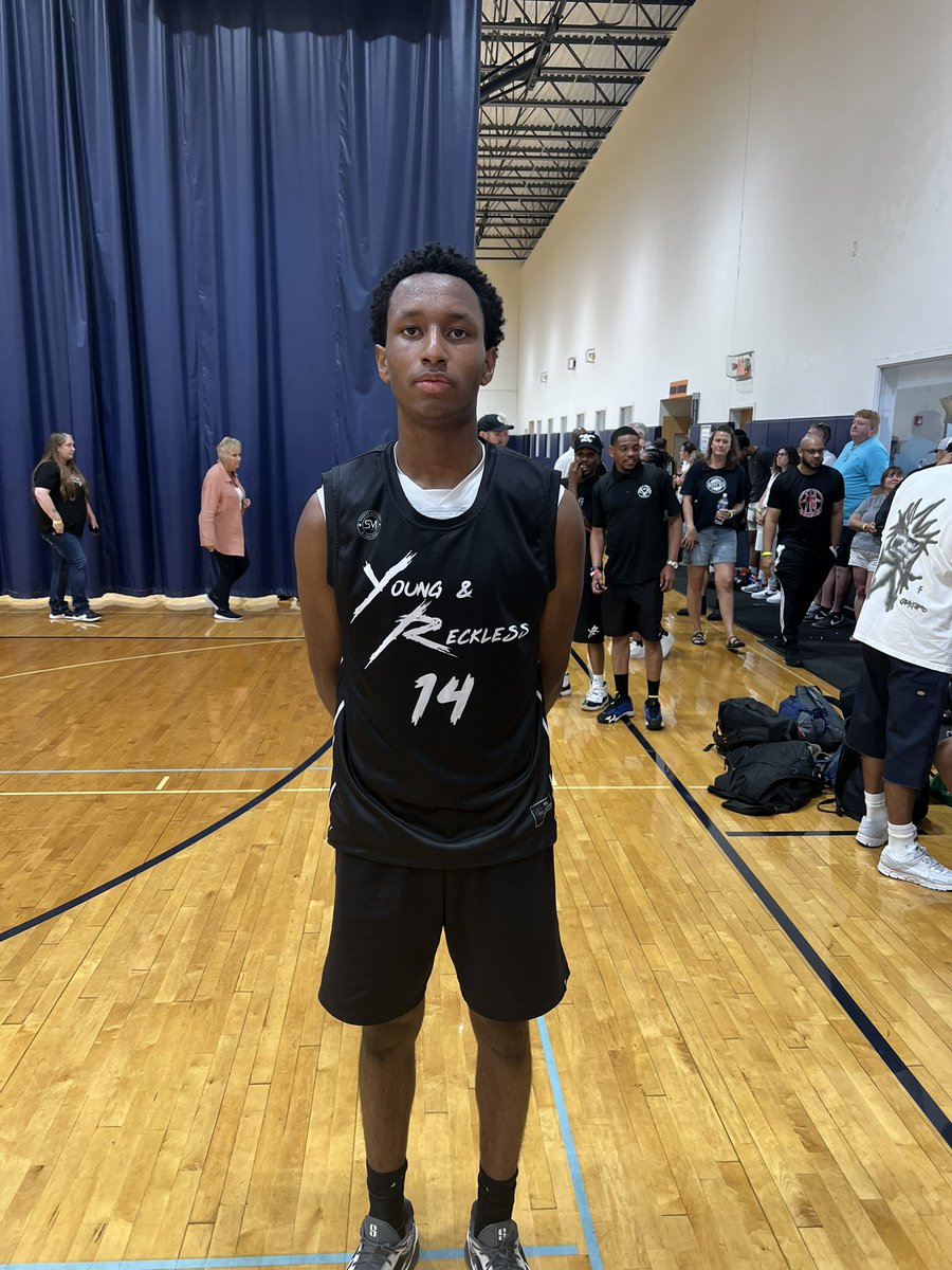 Big Tim (@tdc200) on Twitter photo Class of 2026 6’6” wing <a href="/barnes_ceejay/">Charles Barnes</a> of YnR 17U was aggressive attacking the rim off the bounce. Lefty was affective from 15 feet and in playing in this event. Mid range pull-up jumpers. Hit offensive glass hard. <a href="/MaristBoysHoops/">MHS Boys Basketball</a> product. #cybnsummershootout <a href="/IllinoisAttack/">ILLINOIS ATTACK</a> Class of 2026 6’6” wing <a href="/barnes_ceejay/">Charles Barnes</a> of YnR 17U was aggressive attacking the rim off the bounce. Lefty was affective from 15 feet and in playing in this event. Mid range pull-up jumpers. Hit offensive glass hard. <a href="/MaristBoysHoops/">MHS Boys Basketball</a> product. #cybnsummershootout <a href="/IllinoisAttack/">ILLINOIS ATTACK</a>