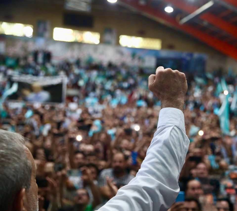 golzari_m's tweet image. یکسال از انتخاب مردم و آغاز به کار دولت رییسجمهور پزشکیان گذشت.
در این مدت، هرچند دولت دستاوردها و توفیقاتی داشته، اما از همان ابتدا با بحرانهای سنگینی مواجه شد؛ بحرانهایی که هرکدام بهتنهایی میتوانستند کشور را دچار حاشیه و التهاب کنند.
آنچه مانع از تشدید این بحرانها شد،…
