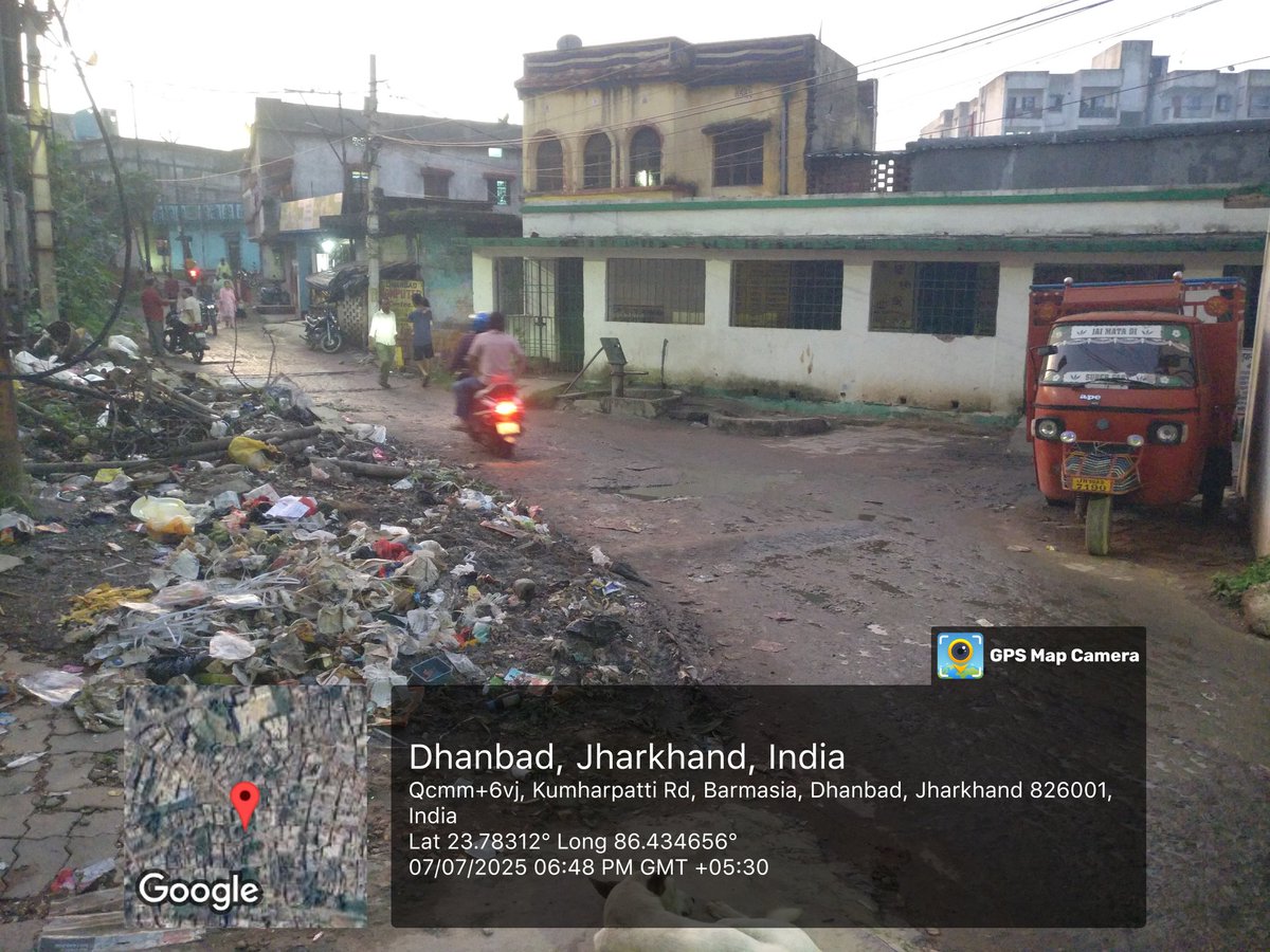 चिकाई (@chhikaii) on Twitter photo Welcome to Dhanbad, Jharkhand.
📍CM: <a href="/HemantSorenJMM/">Hemant Soren</a>
📍MP: <a href="/dhullu_mahto/">ढुलू महतो</a>
📍MLA: <a href="/rajsinhabjp/">Raj Sinha</a>
📍Nagar Nigam: <a href="/DhanbadC/">Dhanbad Municipal Corporation Dhanbad</a>
We request you to kindly take swift action and provide relief to the people. 🙏 Welcome to Dhanbad, Jharkhand.
📍CM: <a href="/HemantSorenJMM/">Hemant Soren</a>
📍MP: <a href="/dhullu_mahto/">ढुलू महतो</a>
📍MLA: <a href="/rajsinhabjp/">Raj Sinha</a>
📍Nagar Nigam: <a href="/DhanbadC/">Dhanbad Municipal Corporation Dhanbad</a>
We request you to kindly take swift action and provide relief to the people. 🙏
