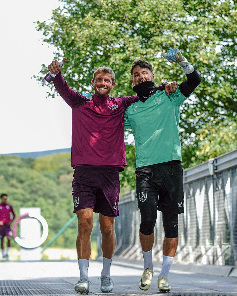 Burnley FC tweet media