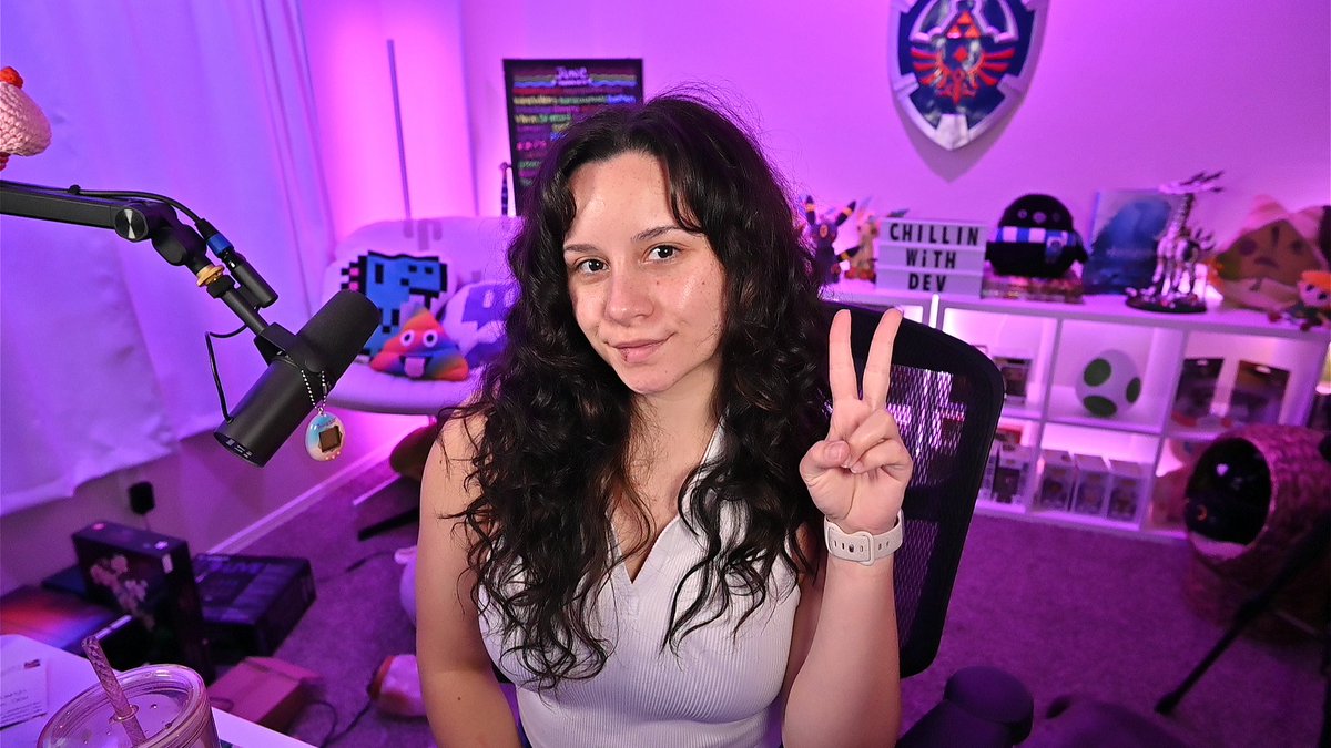 ✨happy monday friends!

LIVE SPREADING GOOD VIBES 🥰

come say hi and help make this monday a great one!

twitch.tv/chillinwithdev