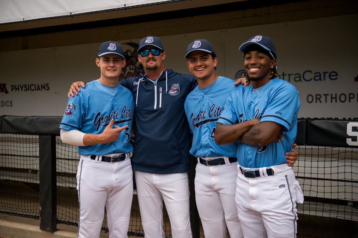 Summer in the Woods 🤟🏽⚒️🌲